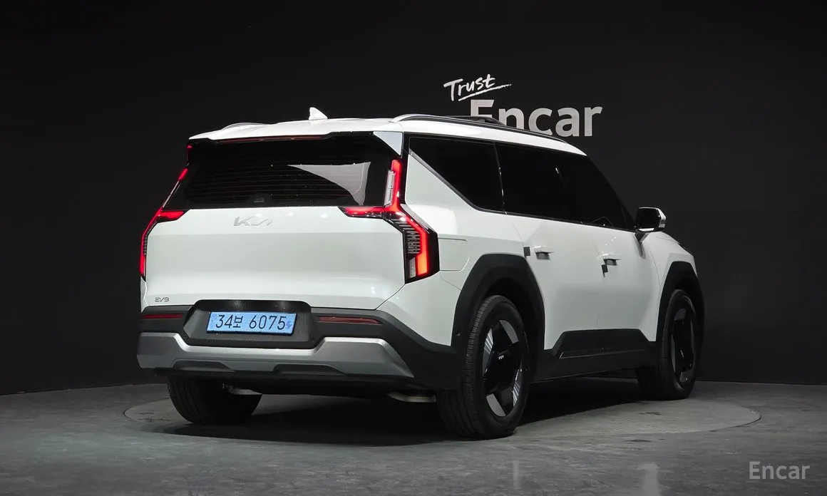 Kia EV9 2023 Long Range 2WD