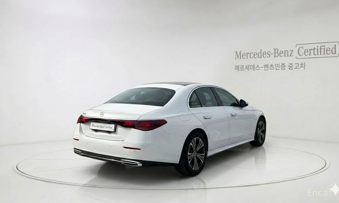 Фото 2 - Mercedes-Benz E-Class