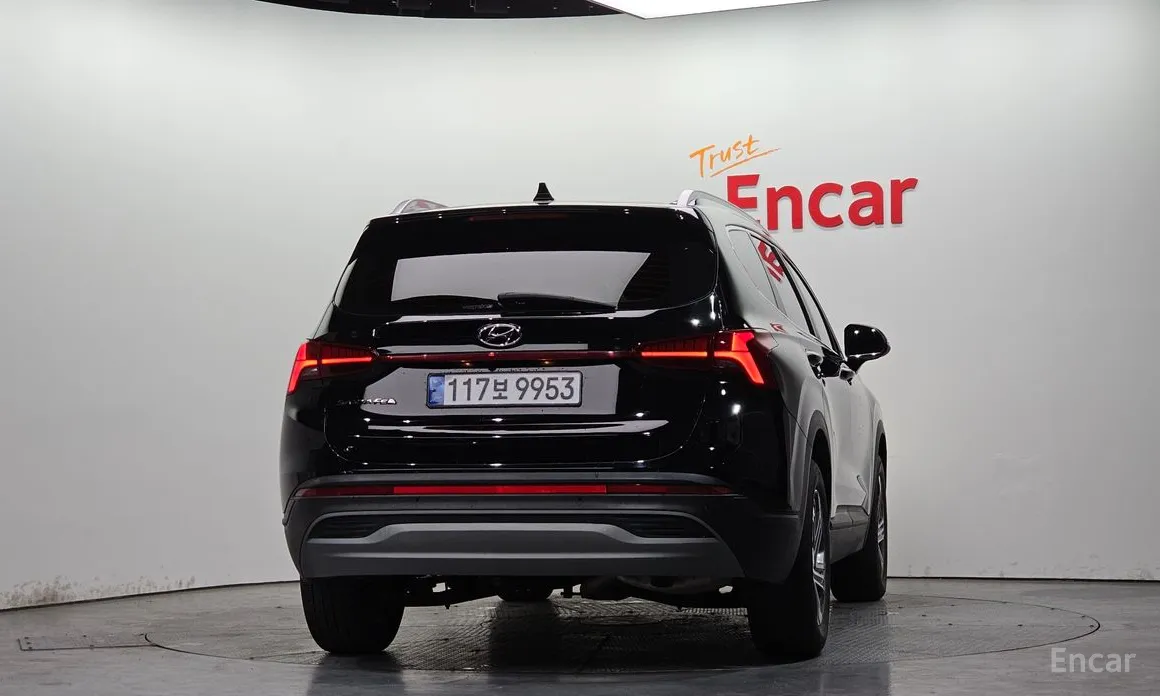 Фото 4 - Hyundai Santa Fe