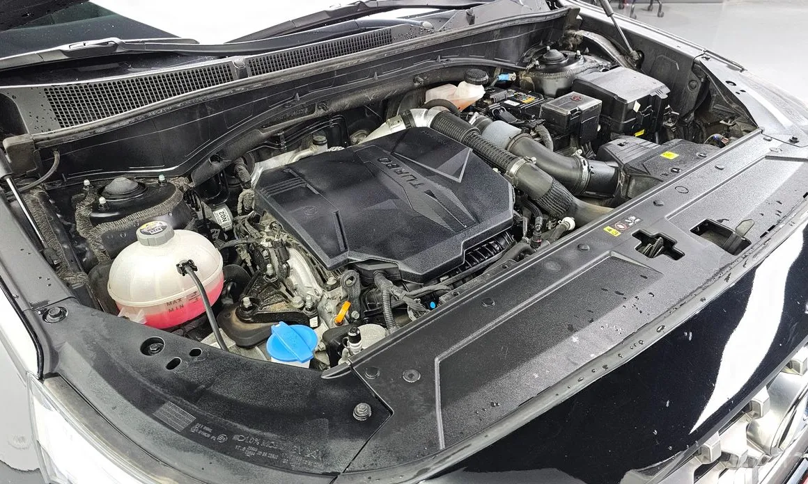 Фото 6 - Hyundai Santa Fe