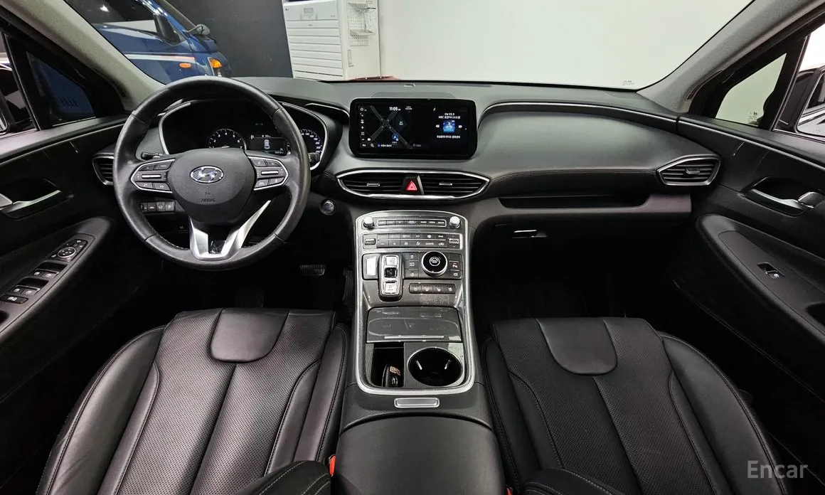 Фото 7 - Hyundai Santa Fe