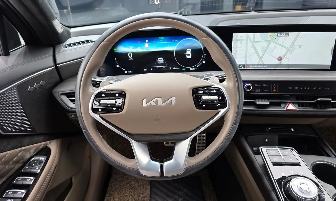 صورة 13 - Kia K8