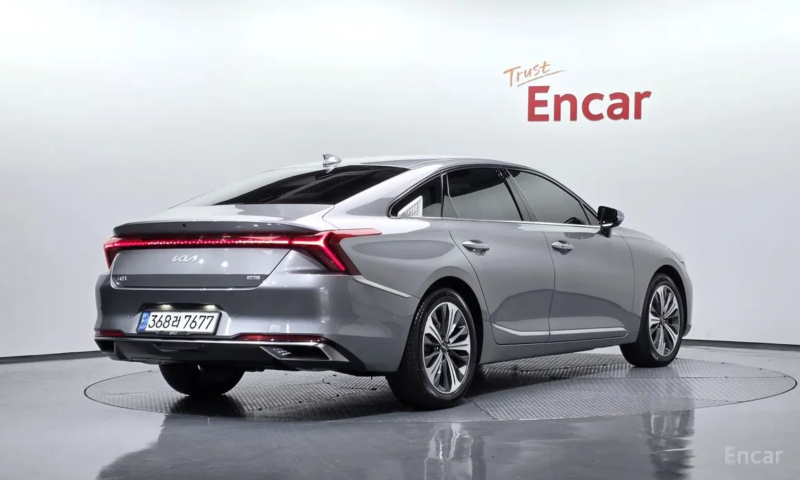صورة 2 - Kia K8