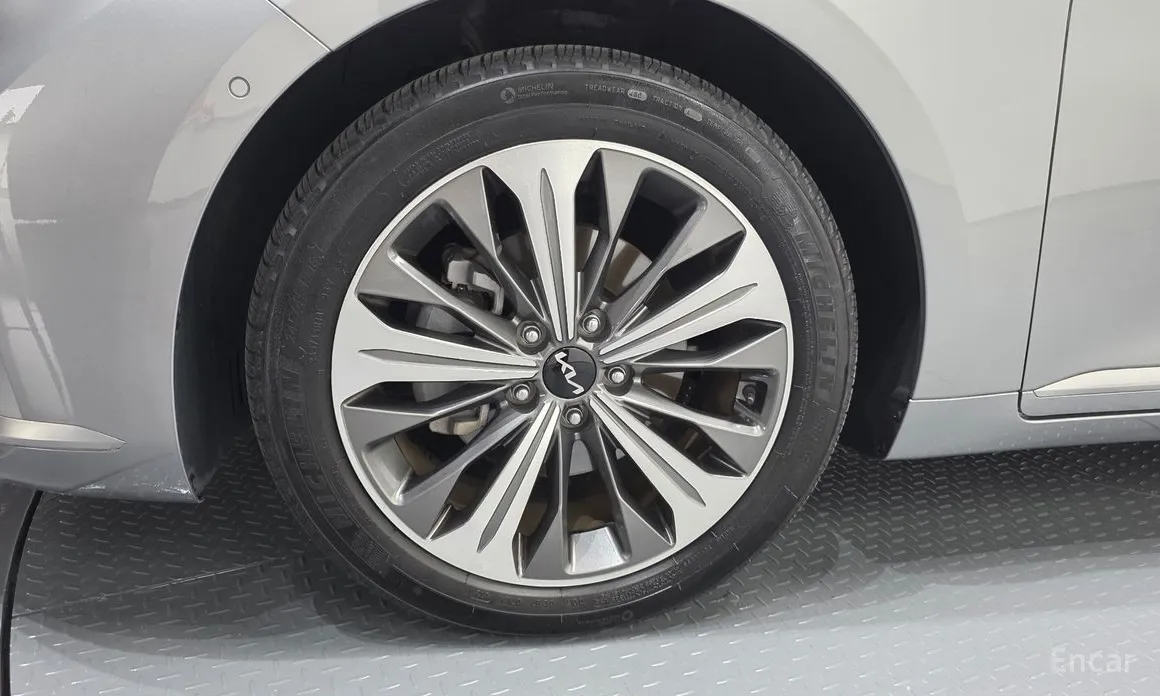 صورة 5 - Kia K8