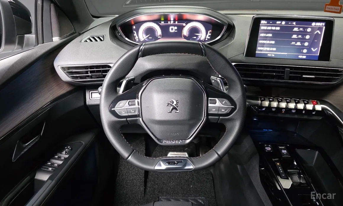 Фото 13 - Peugeot 5008
