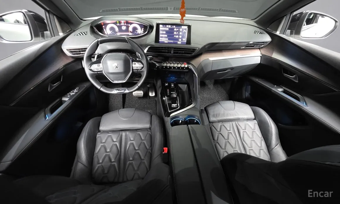 Фото 7 - Peugeot 5008