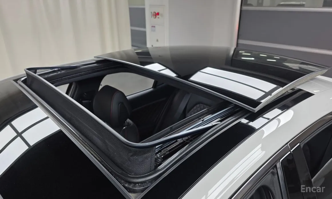 Genesis G70 2020 Gasoline 2.5T 4WD
