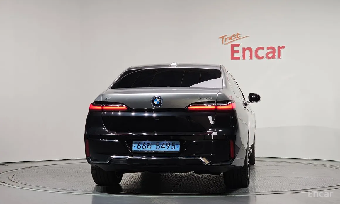 BMW i7 2022 eDrive 50 M Sport