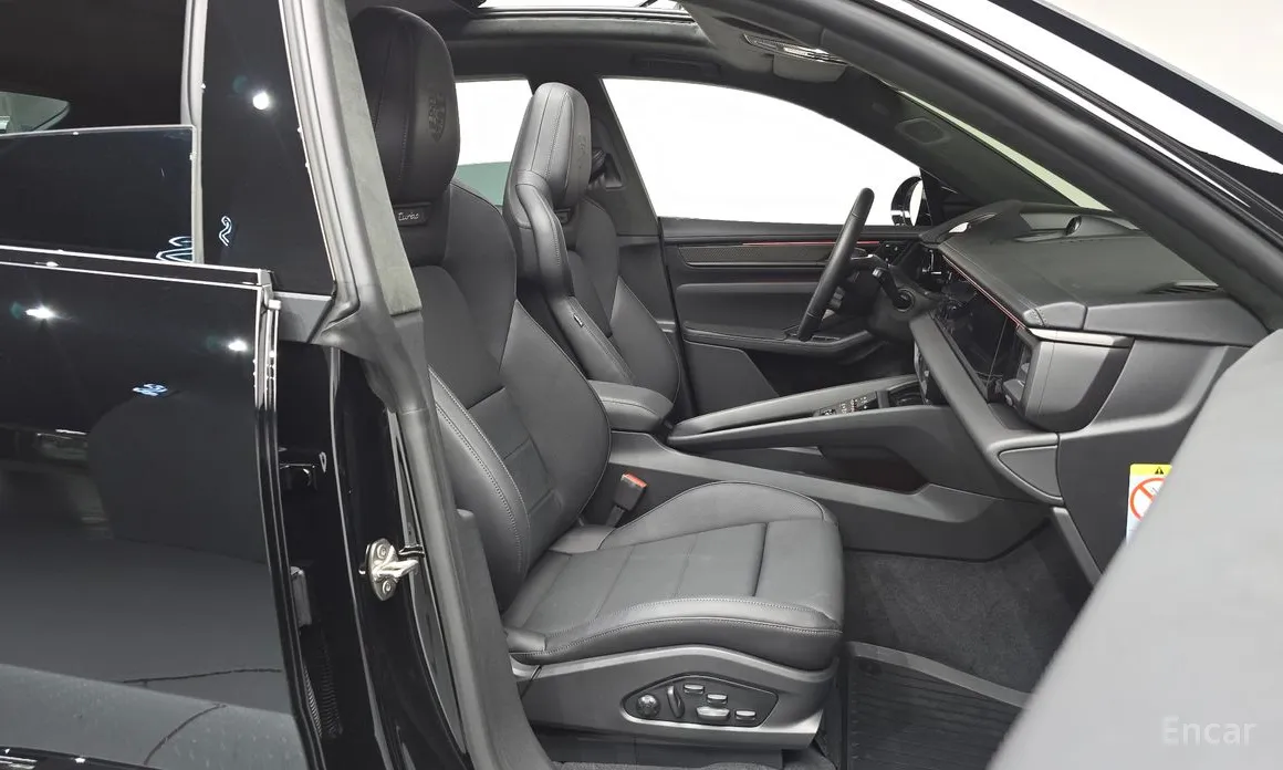 Porsche Macan 2024 Turbo