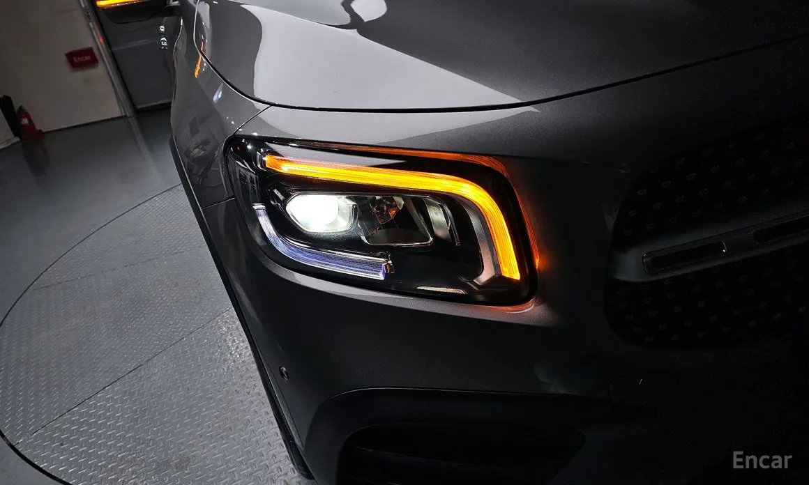 Mercedes-Benz GLB-Class 2020 GLB250 4MATIC