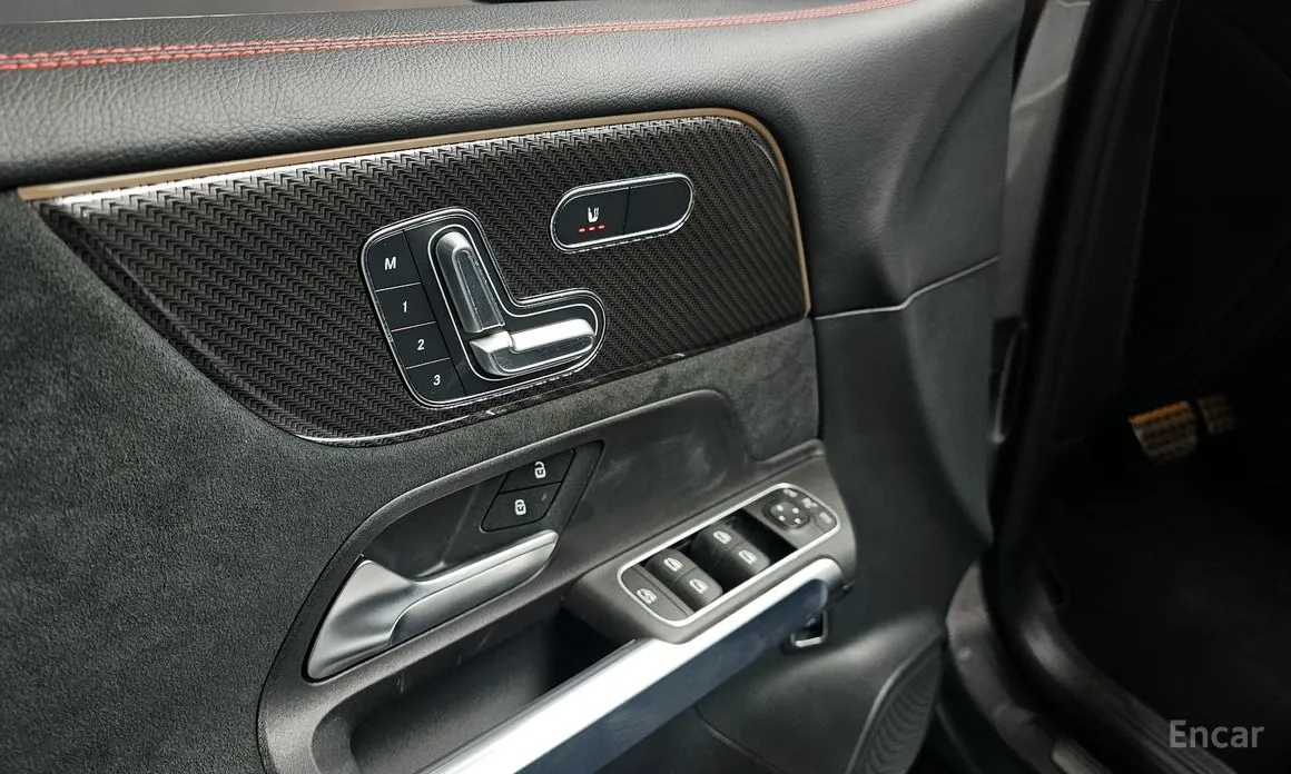 Mercedes-Benz GLB-Class 2020 GLB250 4MATIC