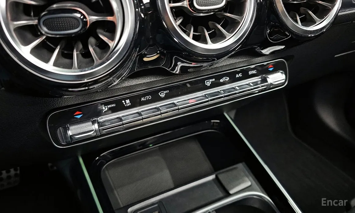 Mercedes-Benz GLB-Class 2020 GLB250 4MATIC