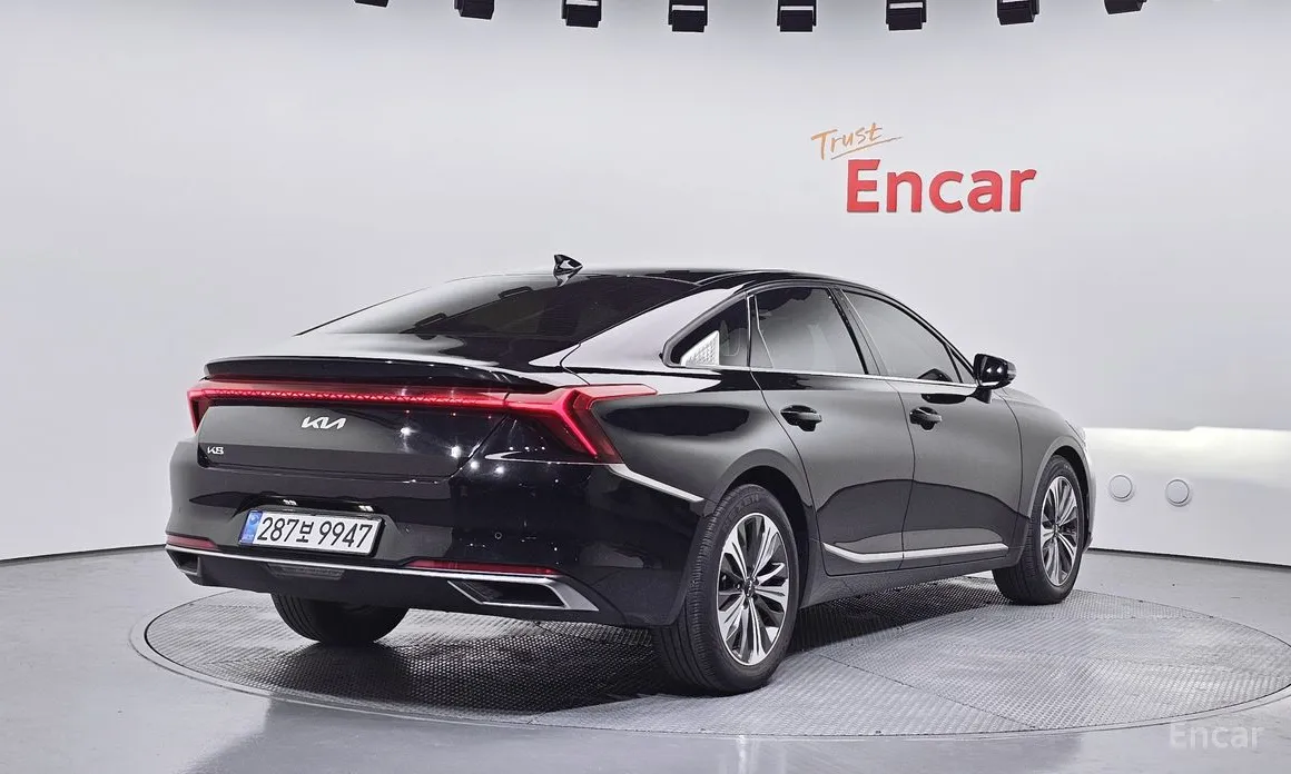 Zdjęcie 2 - Kia K8