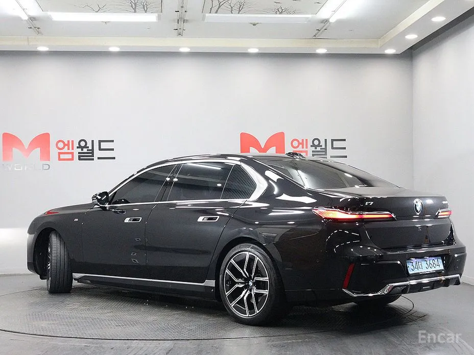 BMW i7 2022 eDrive 50 M Sport