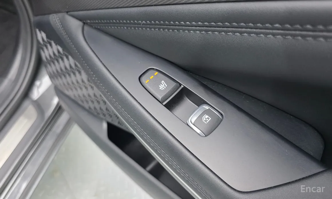 Kia K8 2024 Noblesse Light