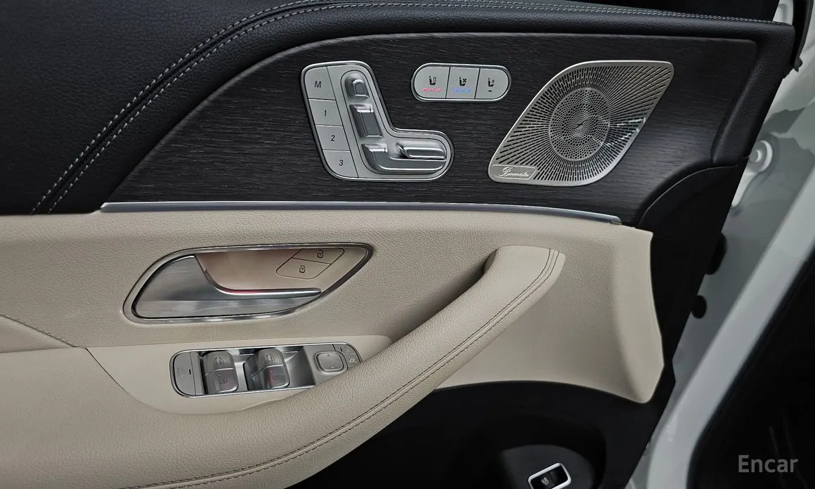 Photo 21 - Mercedes-Benz GLS-Class