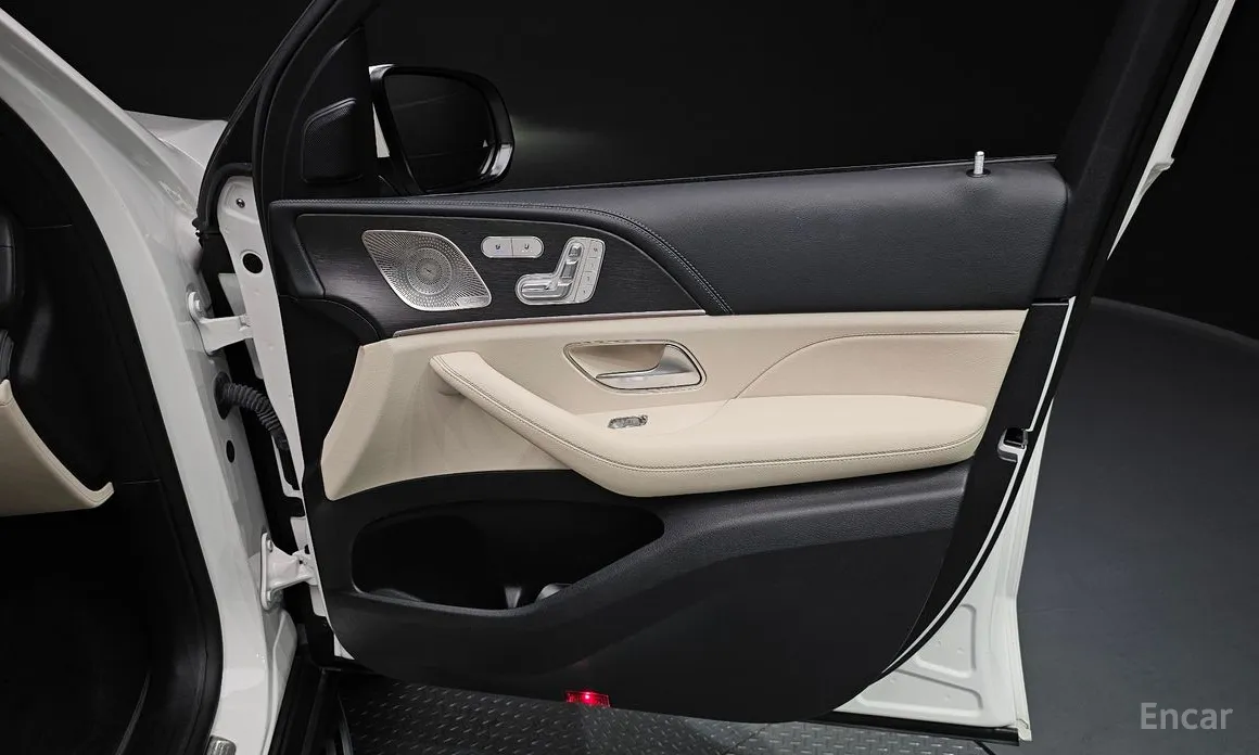 Photo 24 - Mercedes-Benz GLS-Class