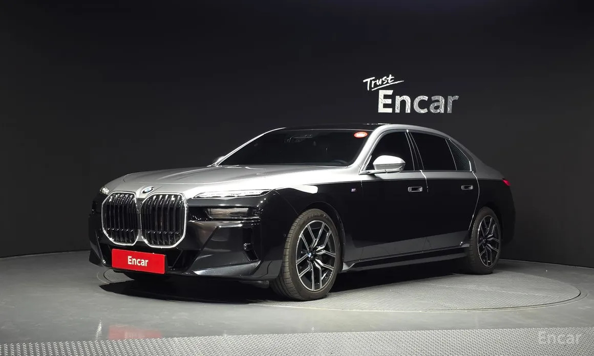 BMW 7 Series 2022 740i sDrive M Sport