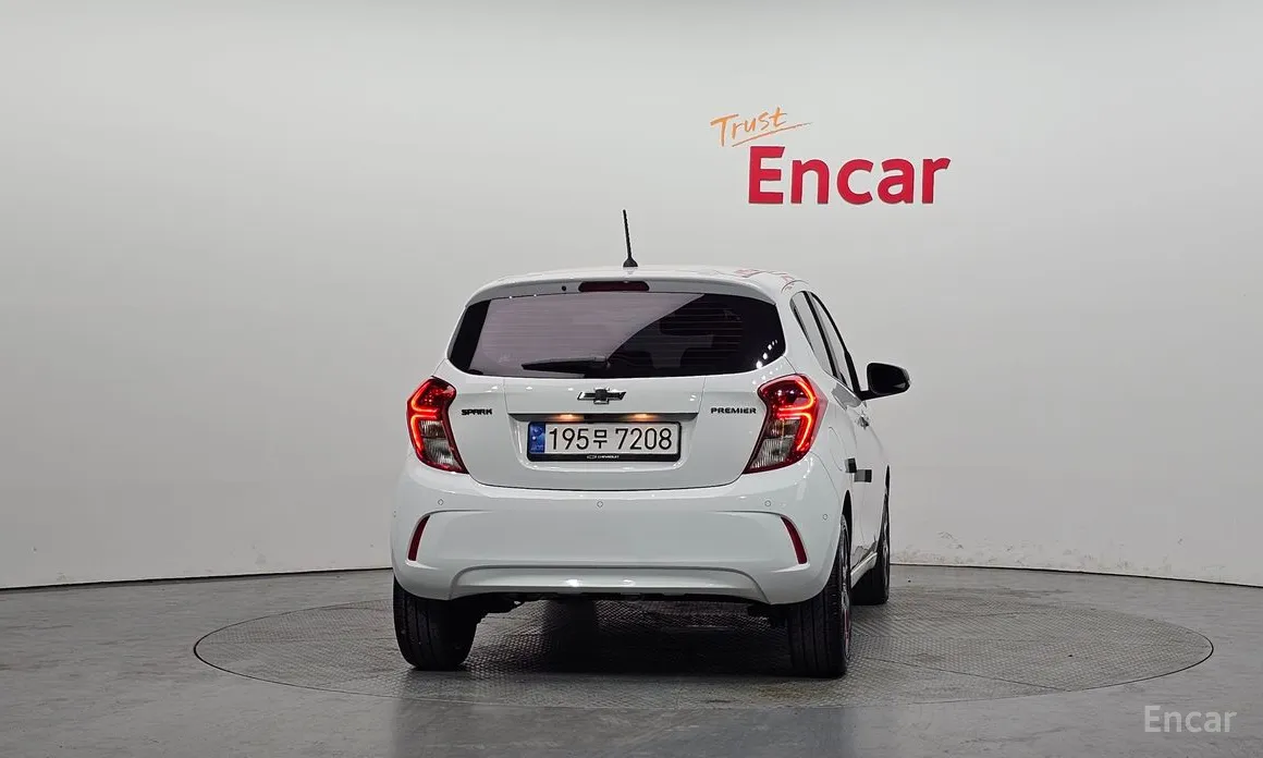 Chevrolet Spark 2018 Red Pick Edition