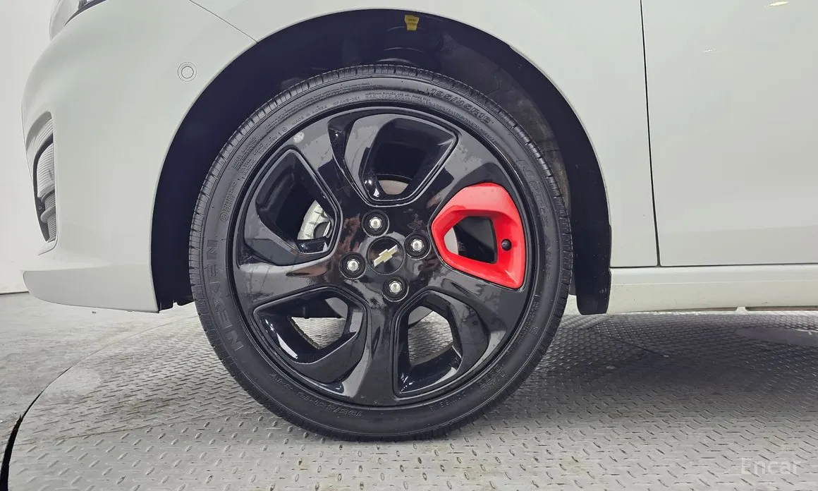 Chevrolet Spark 2018 Red Pick Edition