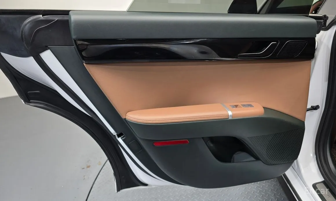 Фото 25 - Hyundai Grandeur