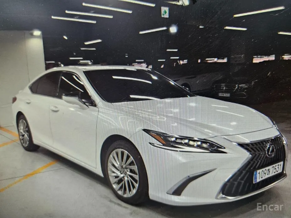 2018 Lexus ES