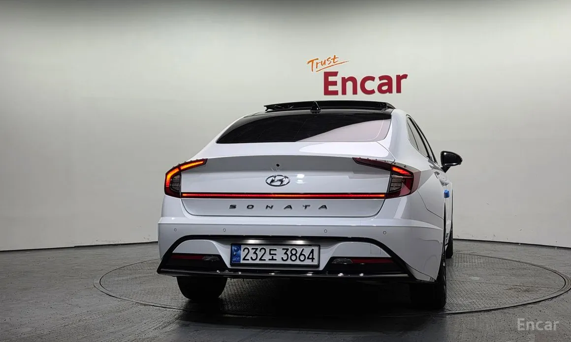 Фото 4 - Hyundai Sonata