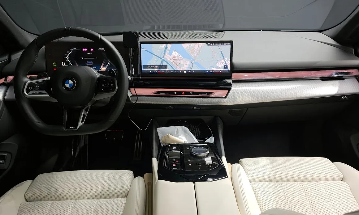 BMW 5 Series 2023 520i Special Edition