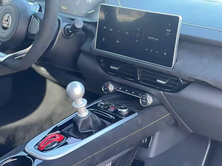 Lotus Emira 2022 2022款 3.5T V6 手动 First Edition