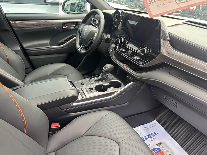Toyota Crown Kluger 2024 2024款 2.5L HEV四驱尊贵版