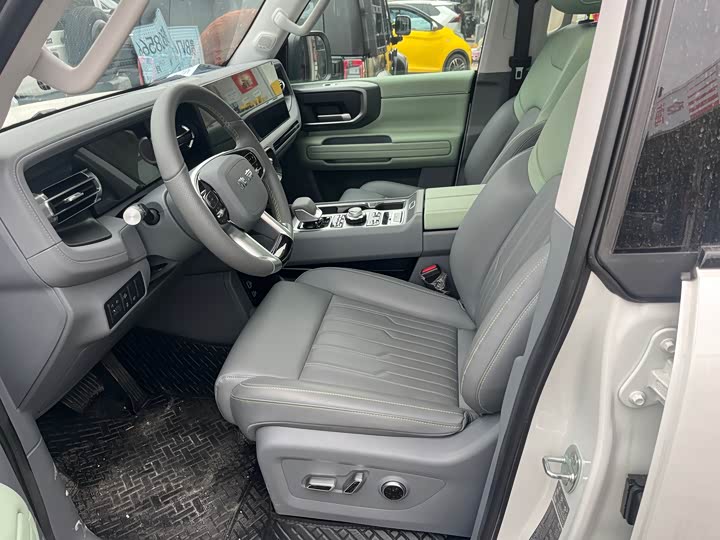BAIC Beijing BJ40 2026 2026款 2.0D 巨幕柴油版