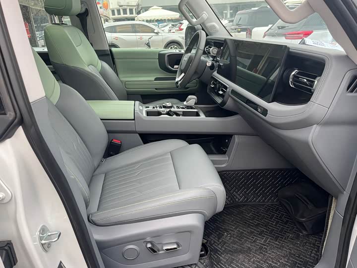 BAIC Beijing BJ40 2026 2026款 2.0D 巨幕柴油版