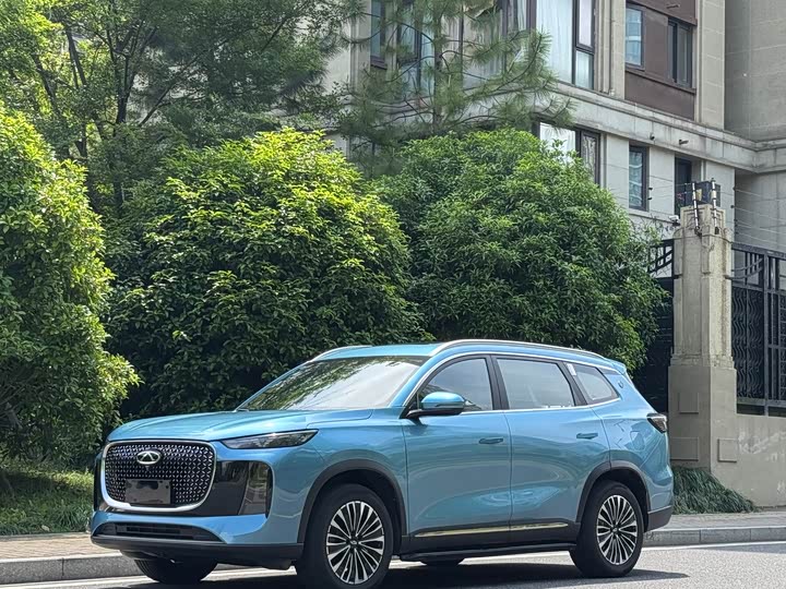 Chery Tiggo 8 Plus C-DM