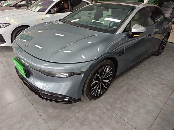 Zeekr 007