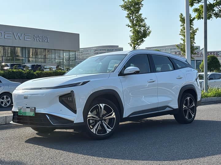 Geely Galaxy L7