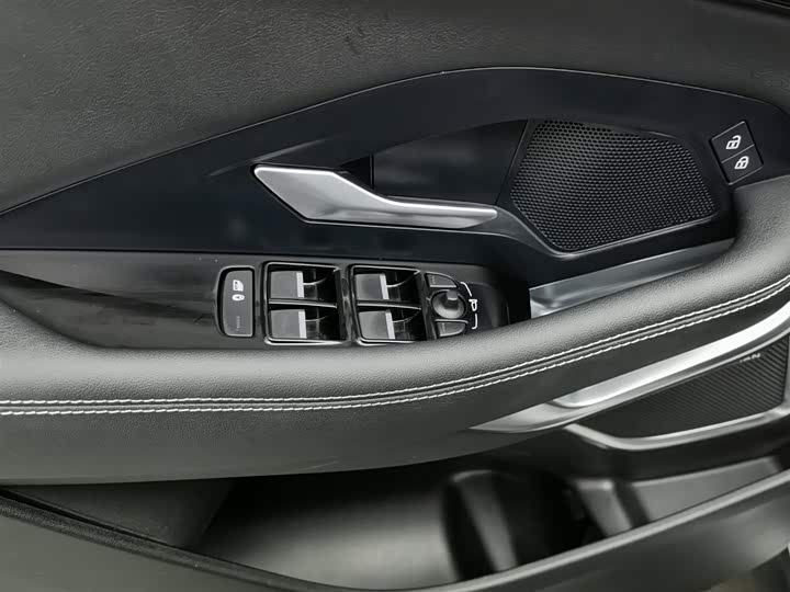 Jaguar E-Pace 2024 2024款 进取运动版 R-DYNAMIC S