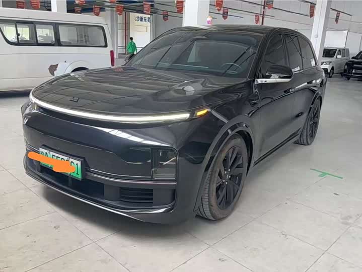 LiXiang L8