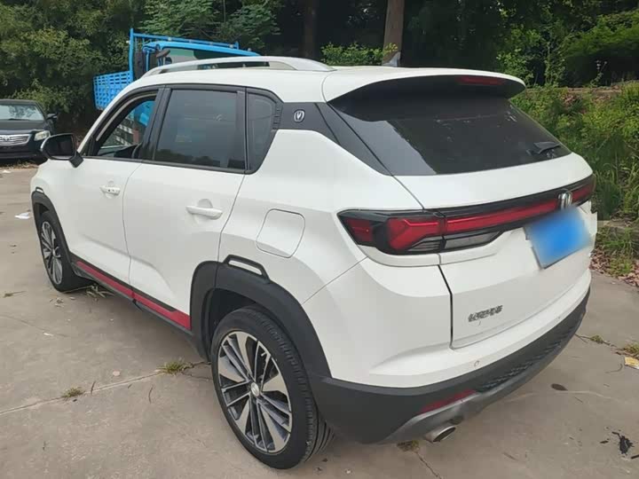 Changan CS35 Plus 2021 2021款 蓝鲸NE 1.4T DCT尊贵型