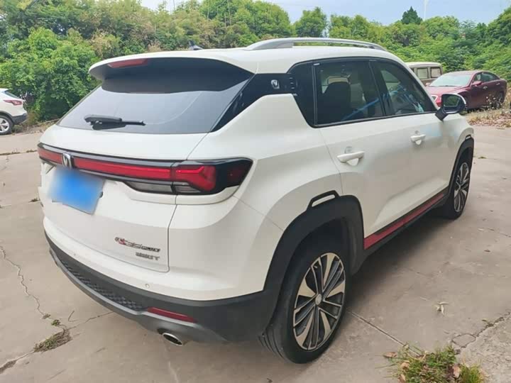 Changan CS35 Plus 2021 2021款 蓝鲸NE 1.4T DCT尊贵型