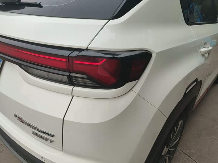 Changan CS35 Plus 2021 2021款 蓝鲸NE 1.4T DCT尊贵型