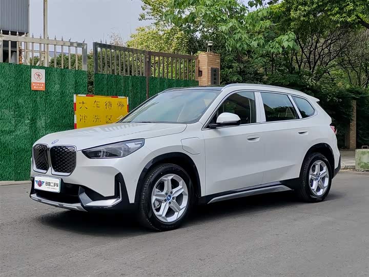 BMW iX1 2025 2025款 eDrive25L X设计套装