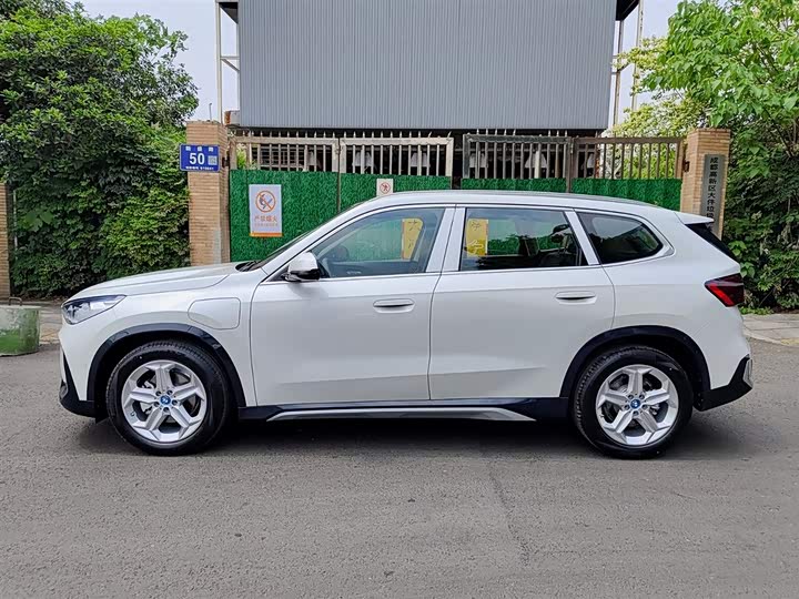 BMW iX1 2025 2025款 eDrive25L X设计套装