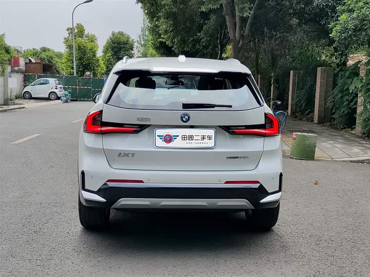 BMW iX1 2025 2025款 eDrive25L X设计套装