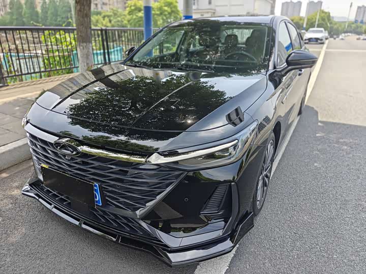 Chery Arrizo 8