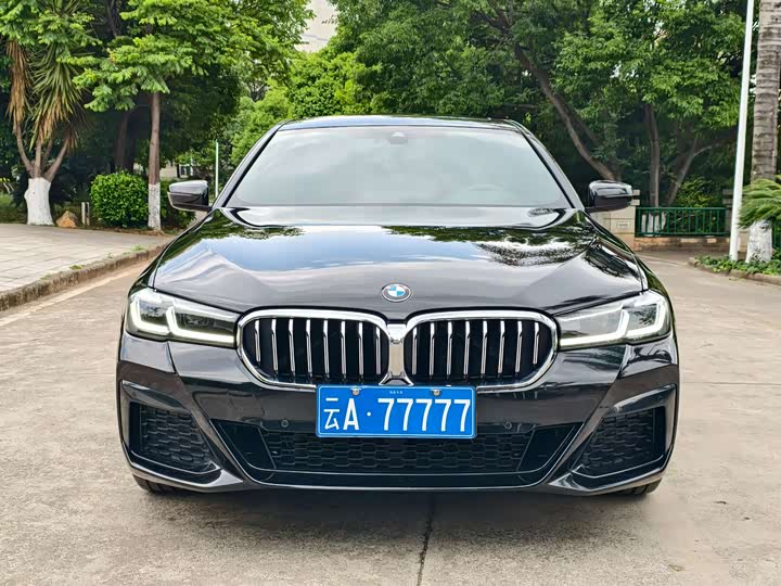 Фото 2 - BMW 5 Series