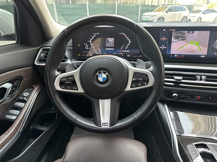 صورة 8 - BMW 3 Series