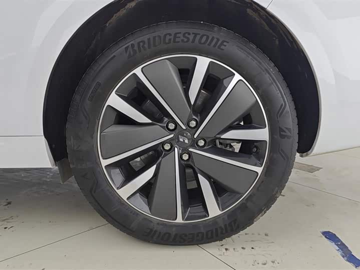 LiXiang L6 2025 2025款 Pro 智能焕新版