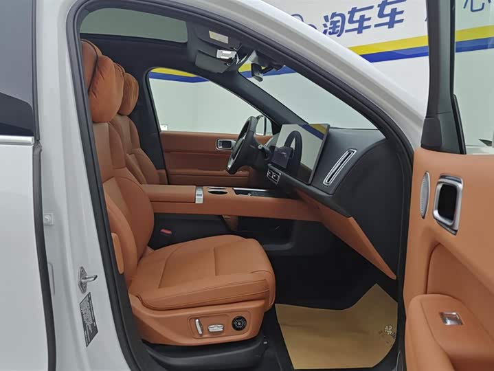 LiXiang L6 2025 2025款 Pro 智能焕新版