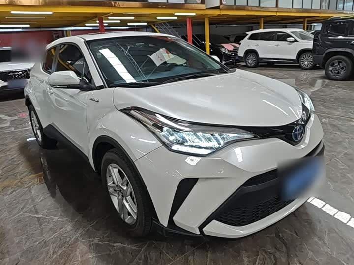 Toyota C-HR 2022 2022款 双擎 2.0L E-CVT舒适版