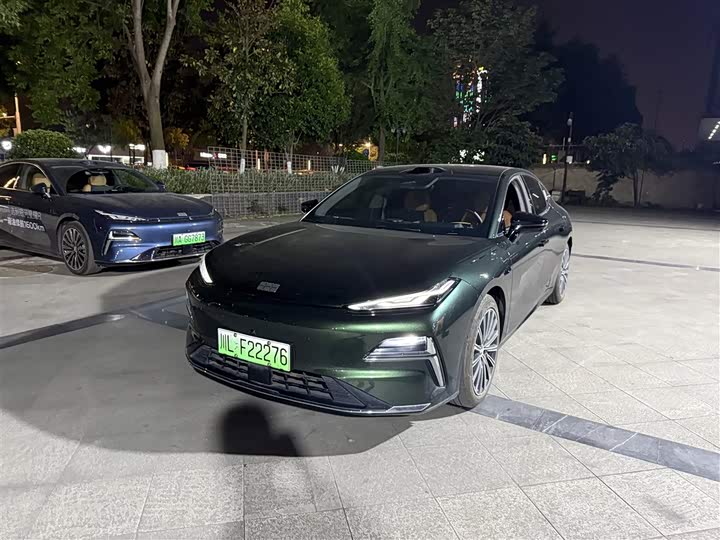Geely Galaxy Starshine 8 EM-i
